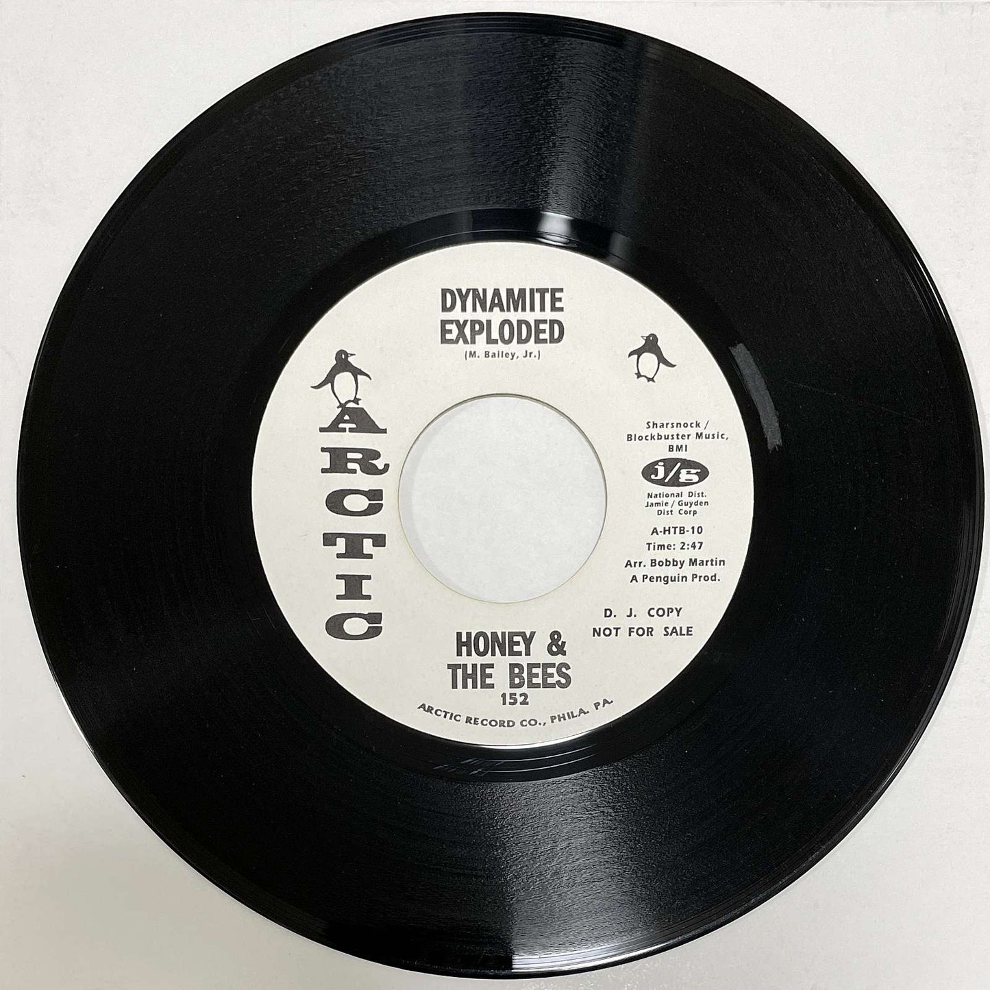 Honey & The Bees – Love Addict / Dynamite Exploded ( ARCTIC ) 45