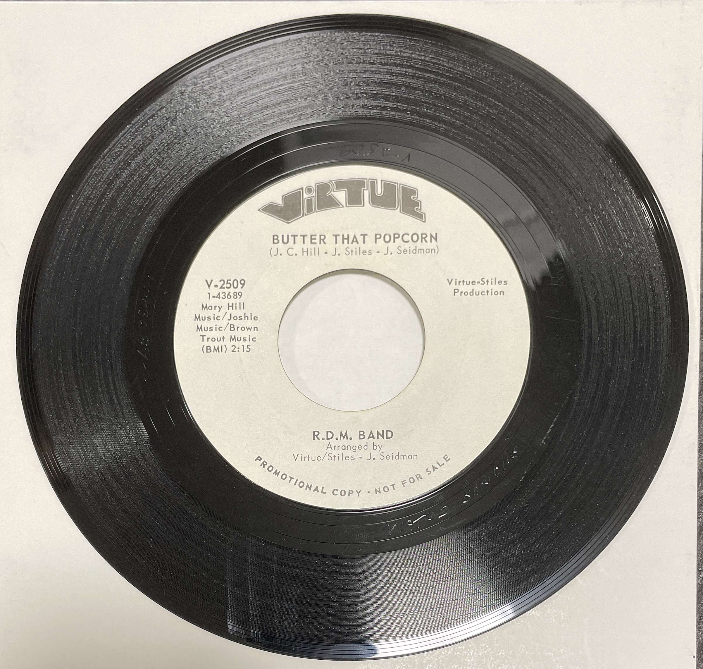 R.D.M. Band – Butter That Popcorn / How Can I Get In Touch With You ( Virtue ) 45